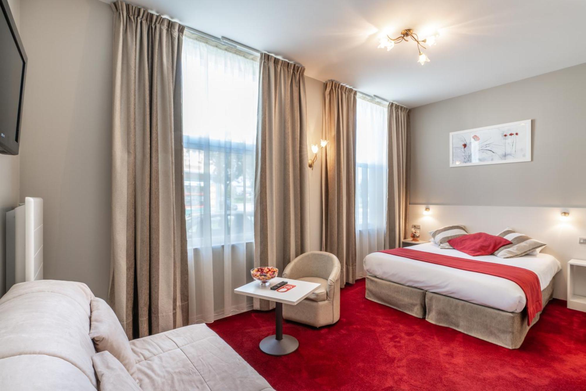 Hotel Des Ducs อาล็องซง ภายนอก รูปภาพ