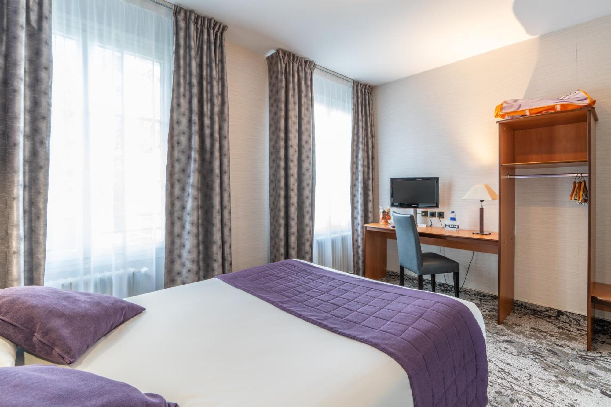 Hotel Des Ducs อาล็องซง ภายนอก รูปภาพ